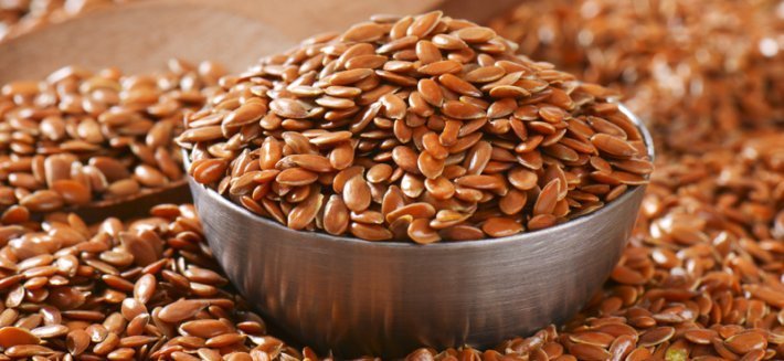 Olio di semi di lino proprietà e benefici per capelli e salute