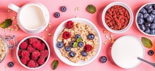 Cosa mangiare a colazione: 3 consigli utili per una colazione sana e nutriente